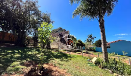 Chácara com 2 dormitórios à venda, 1670 m² por R$ 599.000,00 - Condomínio Santa Maria do Laranjal - Atibaia/SP