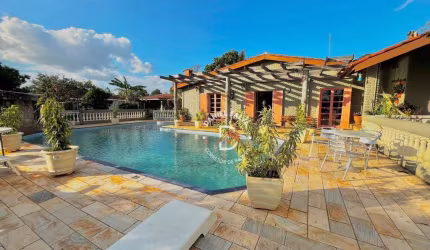 Chácara à Venda em Atibaia com 4 dormitórios (3 suítes), 1.997 m² por R$ 950.000 - Atibaia/SP