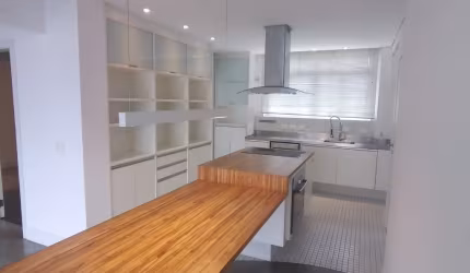Lindo Apartamento no Jardim Paulistano com 3 dormitórios e 1 suíte
