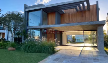 Casa em Condomínio 4 dormitórios à venda Centro Xangri-Lá/RS