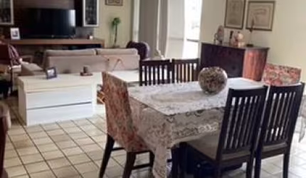 Excelente apartamento com 4 quartos