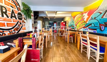 Ponto Comercial Equipado no Centro de Balneário Camboriú.