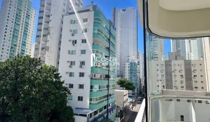Apartamento à venda no bairro Pioneiros em Balneário Camboriú/SC