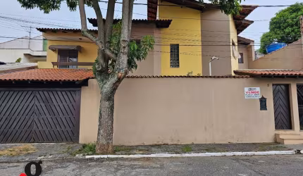 Sobrado à venda - Parque Sonia - 750.000,00