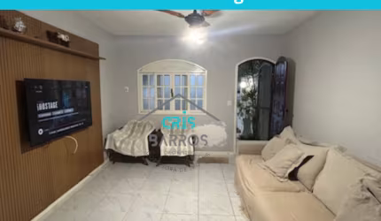 Casa em condomínio à venda em canal navegável na Ogiva em Cabo Frio - RJ