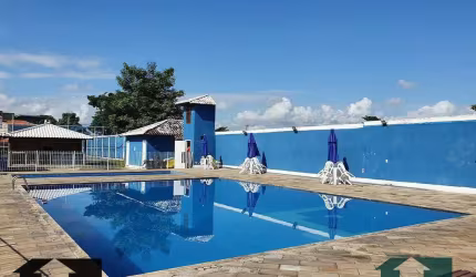 Lote de terreno urbanizado em Condomínio Fechado