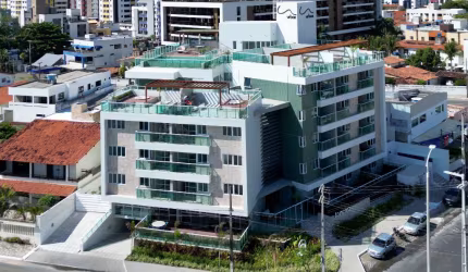 Apartamento de 2 quartos beira mar do Bessa- Oportunidade