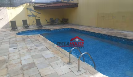 Casa em condominio Macedo