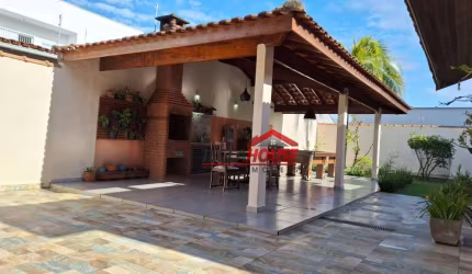 Casa Térrea  a VENDA  950 mil  praia de Peruíbe