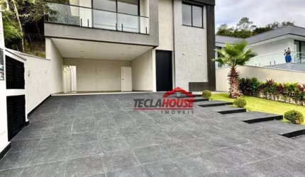 MARAVILHOSA CASA DISPONIVEL PARA VENDA