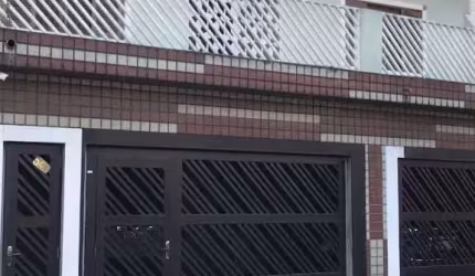 Belíssimo Sobrado à venda em Presidente Altino 5 vagas de garagem