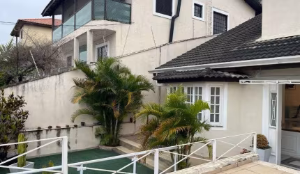 Sobrado à venda com piscina na City Bussocaba Osasco