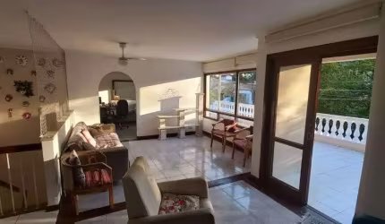 Otima casa a venda no Parque Continental