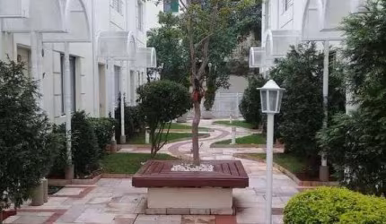 Sobrado à venda na Vila São Francisco, São Paulo - 2 dormitórios, churrasqueira e piscina!