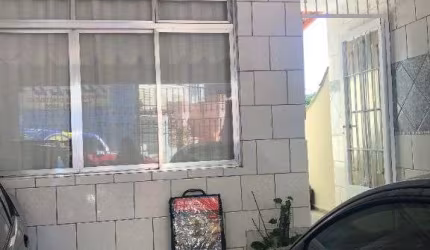 Casa térrea com 2 dormitórios e churrasqueira na varanda em Osasco