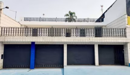 Ótimo Imóvel comercial ou residencial com vários comércios na rua