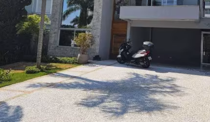 Espetacular Casa de 4 suítes no Lorian Condomínio Fechado em Osasco