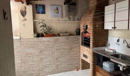 Casa à venda em Osasco, Vila Yara: 3 dormitórios, suíte, cozinha e churrasqueira