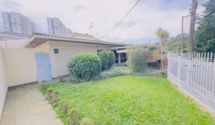 Casa de luxo com área de lazer no Parque Continental, Osasco