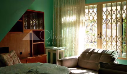 Casa sobrado de 3 dormitórios na Vila dos Remédios, Osasco