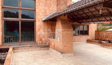 Linda casa a venda no Parque Continental