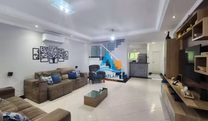 Sobrado com 3 dormitórios à venda, 121 m² por R$ 600.000,00 - Maracanã - Praia Grande/SP