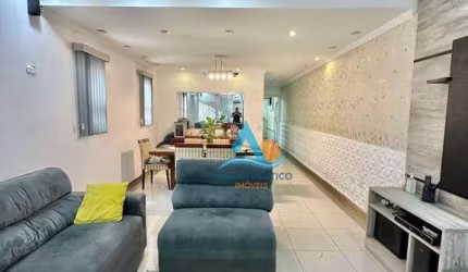 Sobrado com 3 dormitórios à venda, 137 m² por R$ 1.040.000 - Boqueirão - Praia Grande/SP
