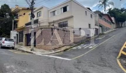Casa com 3 quartos à venda no Centro, Poços de Caldas , 162 m2 por R$ 800.000