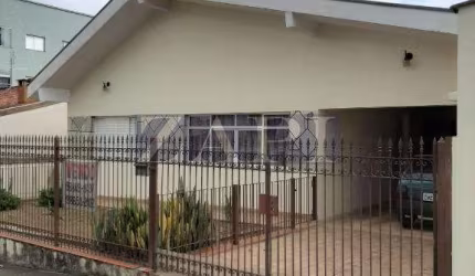 Casa com 3 dormitórios sendo 2 suites à venda, 268 m² por R$ 840.000 - Jardim Quisisana - Poços de Caldas/MG