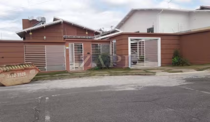 Casa com 4 dormitórios à venda, 190 m²- Boa Esperança II - Poços de Caldas/MG