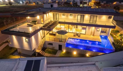 CASA A VENDA 4 SUÍTES ALTO PADRÃO LUXO A 50 MINUTOS DE SÃO PAULO