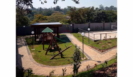 Seu Refúgio em Medeiros: Terreno à Venda!