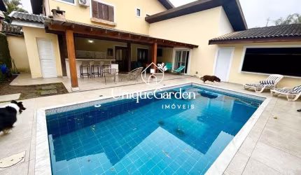 Imperdível: Casa em condomínio em São José dos Campos-SP, 4 quartos, 4 suítes, 4 salas, 6 banheiros, 4 vagas de garagem, 360m².
