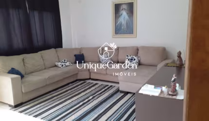 Casa à venda em Jacareí-SP: 3 quartos, 1 suíte, 2 salas, 2 banheiros, 2 vagas de garagem, 190 m² - Loteamento Villa Branca