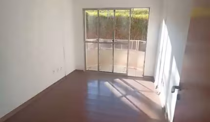 Apartamento à venda no bairro Saude - Pouso Alegre/MG