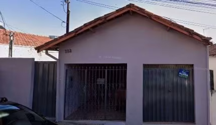 Casa para alugar no bairro Jardim Santa Cruz - Pouso Alegre/MG