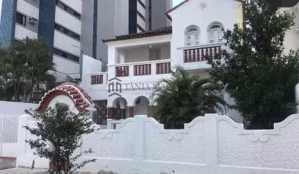 Casa Comercial na Rua Amapá com 450m²,com 5 quartos e 3 vagas, Aflitos - Recife/Pernambuco