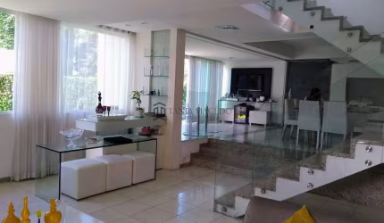 Casa à venda no Largo do Poço da Panela  com 273m2 de área útil e 4 quartos sendo 4 suítes, Recife,