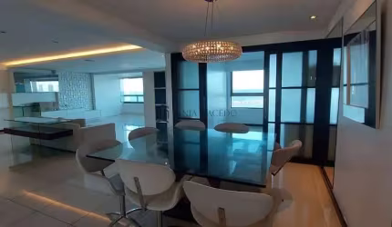 Apartamento à venda com 247m², nascente, sala para 03 ambientes, varanda interligada,  03 quartos c