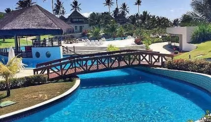 Flat à venda com 46m², 1 dormitório com suíte, Varanda, vista para o mar, piscina,  Muro Alto, Ipoj
