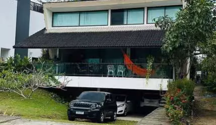 Casa à venda com 360m², 5 dormitórios, 5 suítes, Sala três ambientes, Espaço gourmet, 3 vagas, Alph
