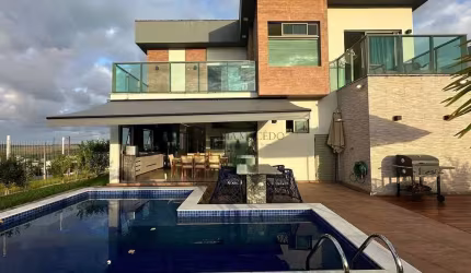 Casa à venda com 258,44m², 5 dormitórios, sendo 3 suítes, Varandas, Terraço,  2 vagas, Alphaville P