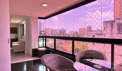 Apartamento à venda com 230m², 05 dormitórios, sendo 02 suítes, sala ampla, área serviço, 4 vagas,