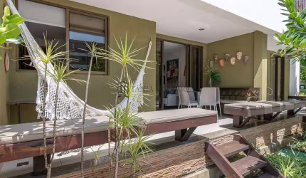 Apartamento à venda com 62m², 2 dormitórios, sendo 1 suíte, sala, cozinha, terraço, Muro Alto, Ipoj