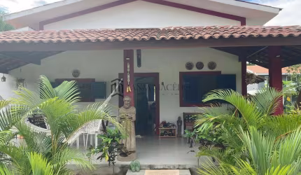 Casa à venda 140m², 4 dormitórios,   armários, sala para 2 ambientes, quintal amplo, Aldeia dos Cam