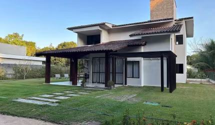 Casa à venda com 205m² e 4 quartos sendo 1 suíte no Cond. Brisas de Aldeia, Borralho, Camaragibe, P