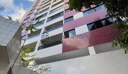 Apartamento à venda, 4 Dormitórios sendo 2 suites, andar alto,  155m² e 3 vagas de garagem- Casa Fo