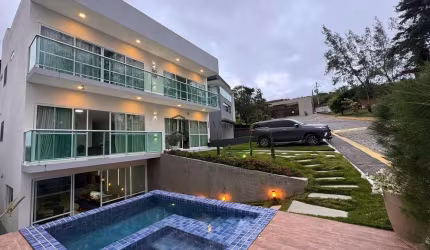 Linda Casa à venda, 5 Dormitórios sendo 4 Suítes, condominio Nossa Senhora do Carmo, Porta Florada,