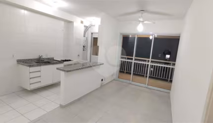 Apartamento com 1 quartos à venda em Vila Mathias - SP
