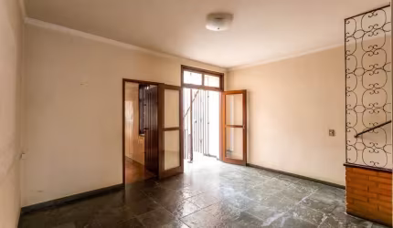 Casa tipo para venda com 3 quartos, sendo 1 suíte, 193m²